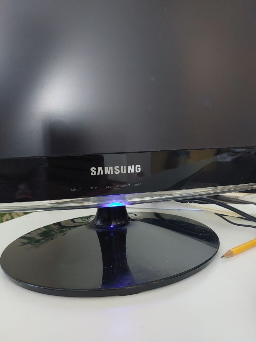 Monitor Samsung SyncMaster B2230 21,5 cala.