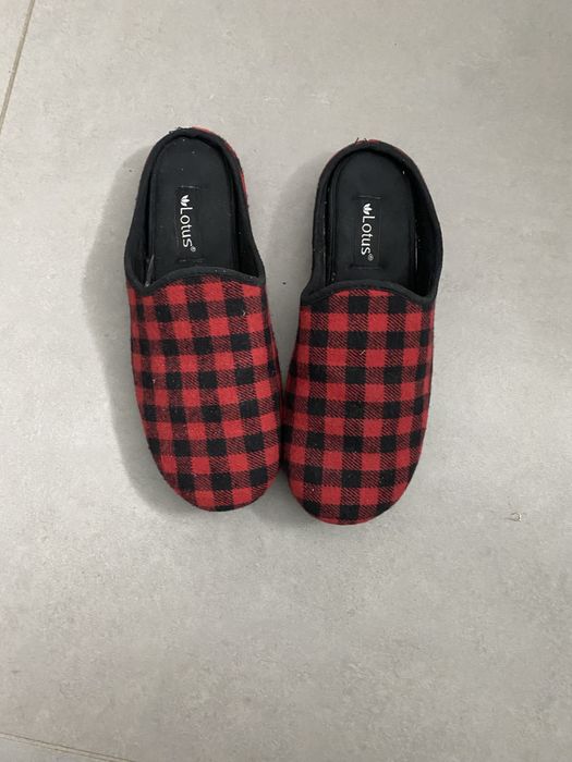 Męskie kapcie rozm 42