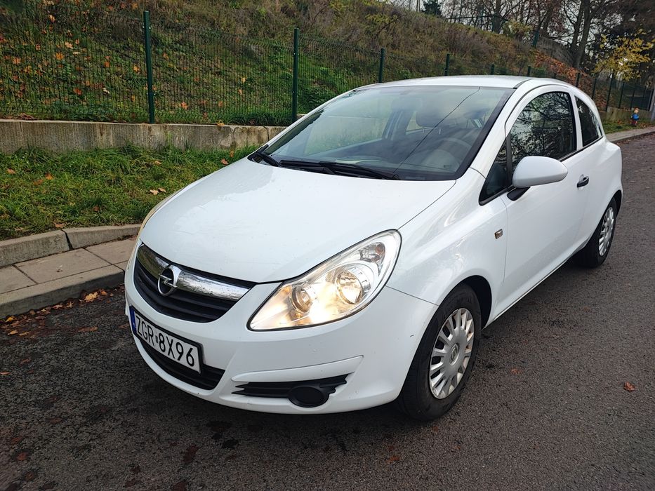 Opel Corsa D 1,0 benzyna 2009 rok zarejestr hak
