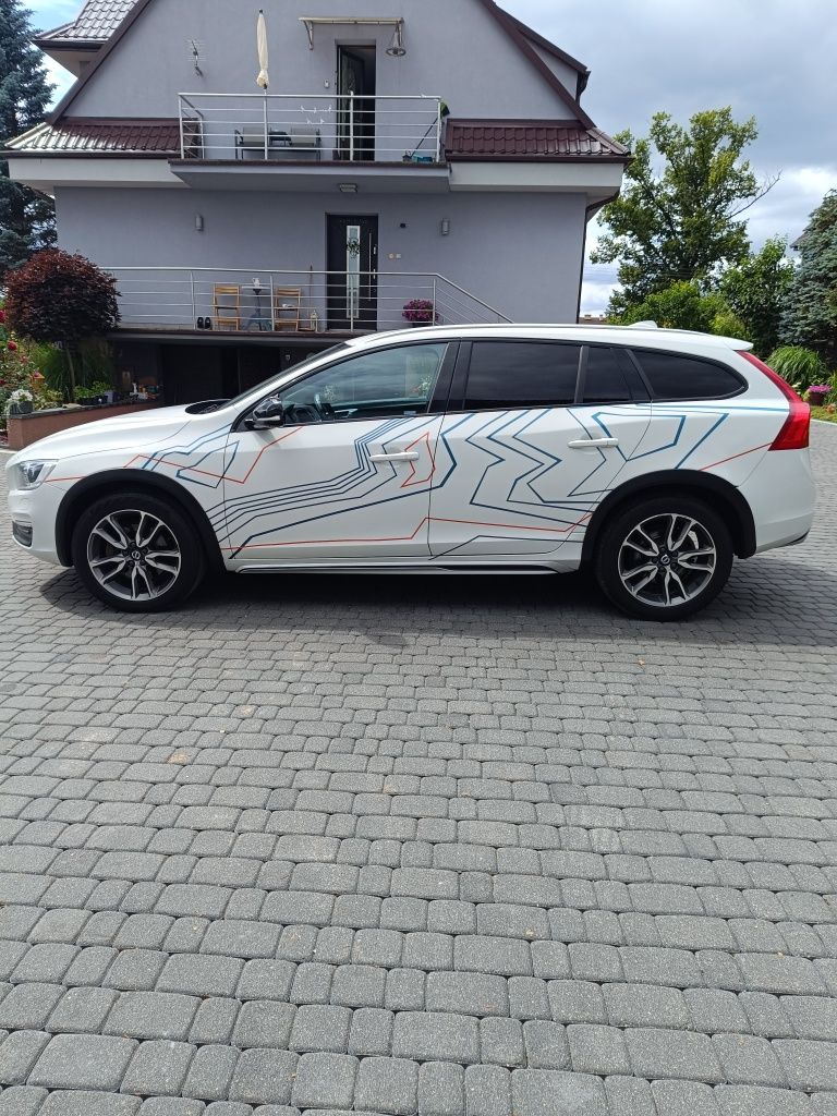 Volvo V60 Cross Country D4 AWD