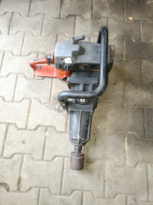 Klucz udarowy spalinowy