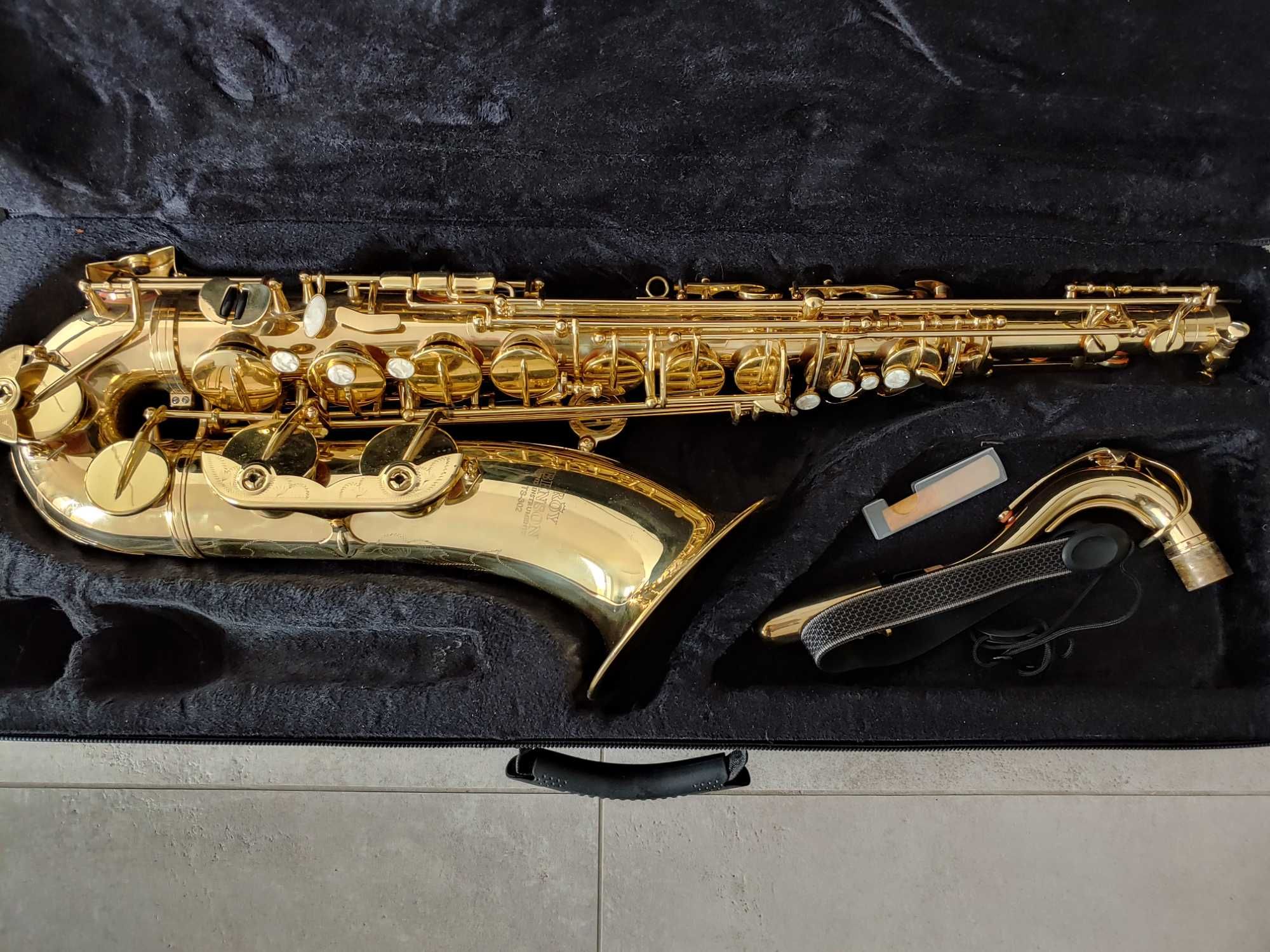 Sax tenorowy Roy Benson Ts-302 Zadbany