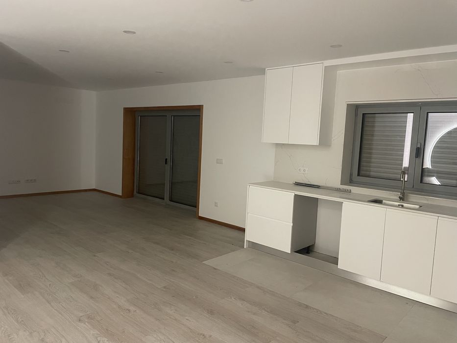 Arendamento novo a estriar