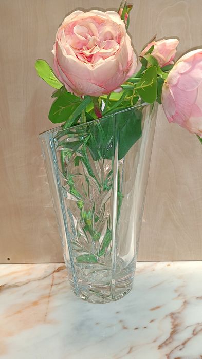 Jarra de cristal D ARQUES 30cm altura com um design multifacetado e de