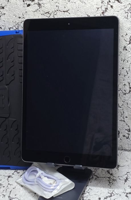 Apple ipad 8 (A2270)