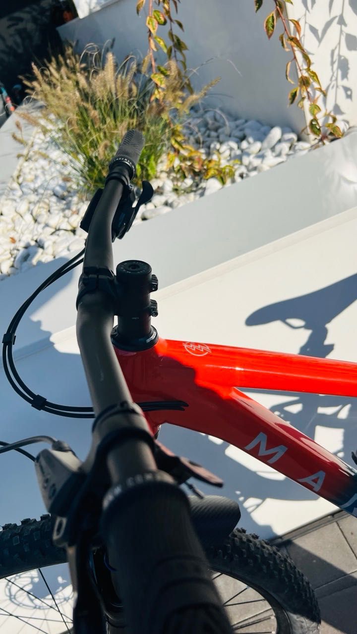 Rower Marin Rift Zone 1 29" M 2024 gloss orange/blue/silver IGŁA