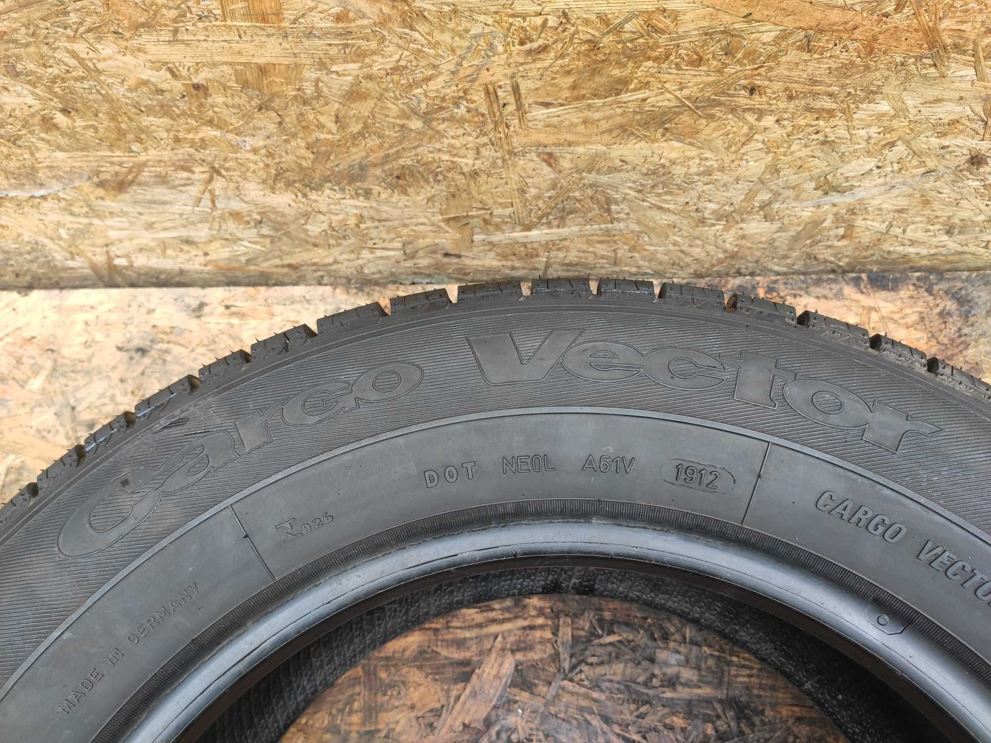 1x 215/65R16 C Goodyear Cargo Vector 2