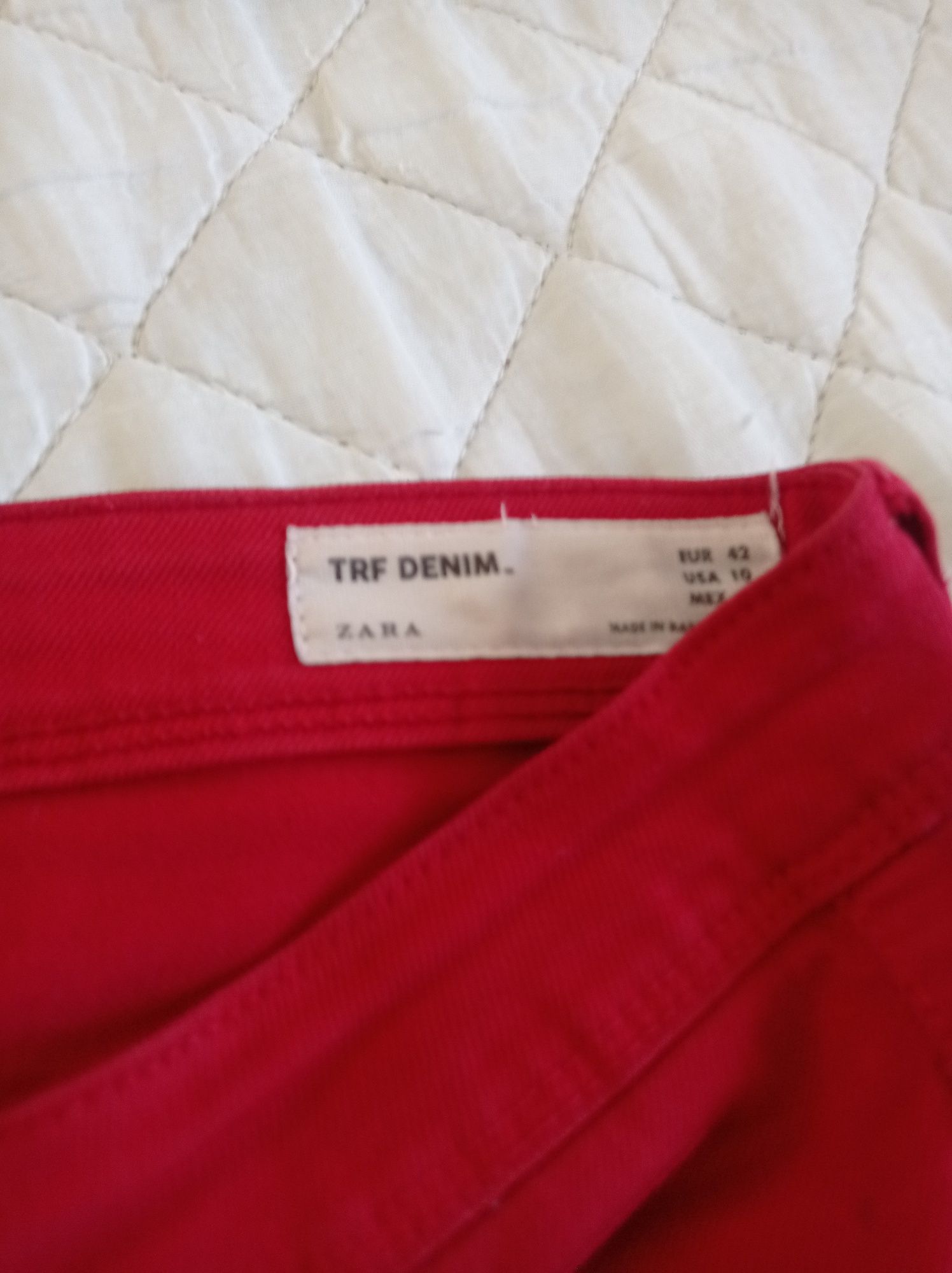 Calças Skinny vermelhas da Zara