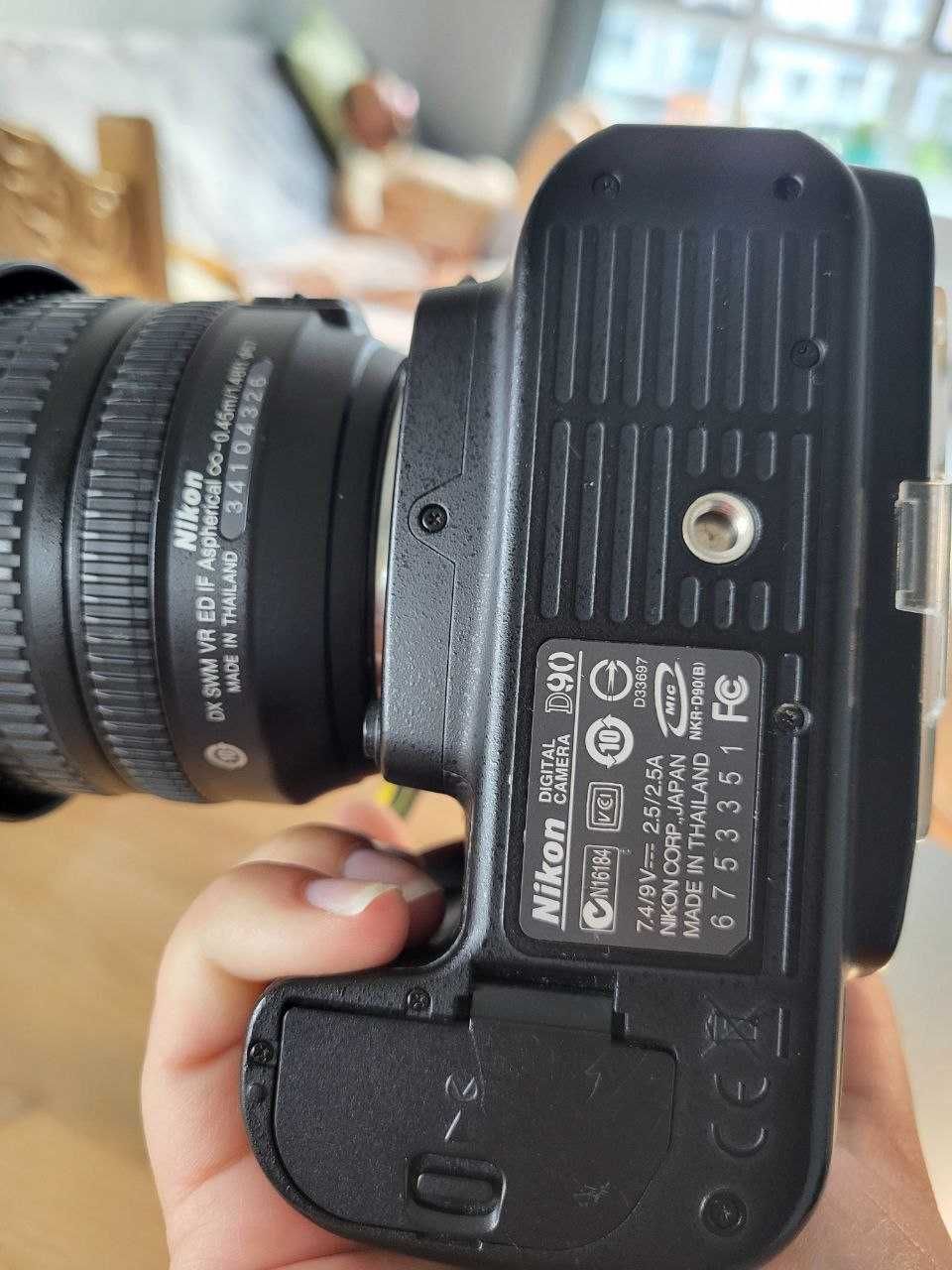 Фотоапарат Nikon D90 18-105VR Kit + фільтр та сумка у подарунок
