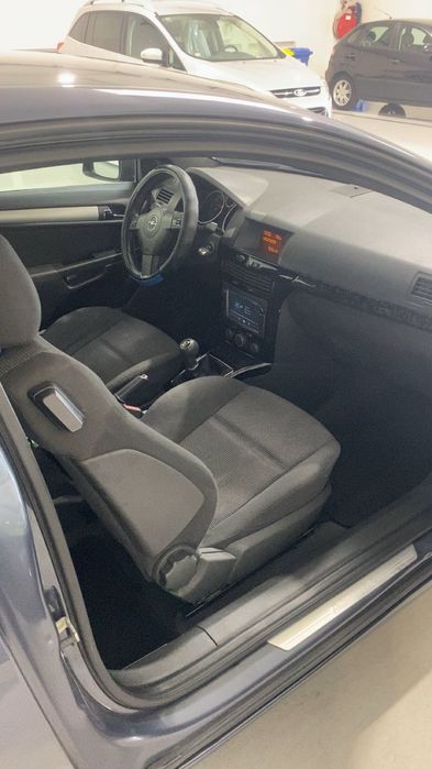 Opel astra gtc 1.3