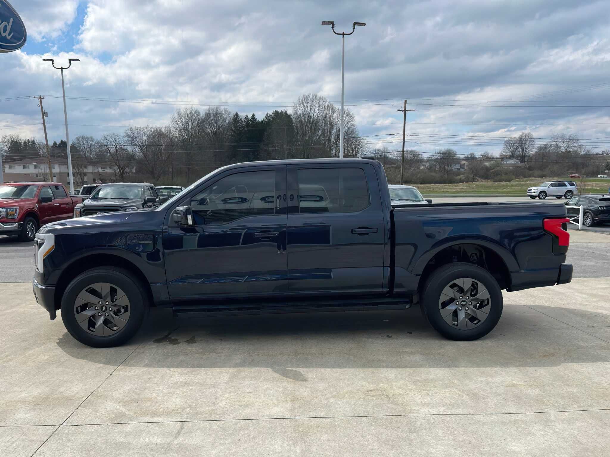 Ford F-150 Lightning Lariat 2022