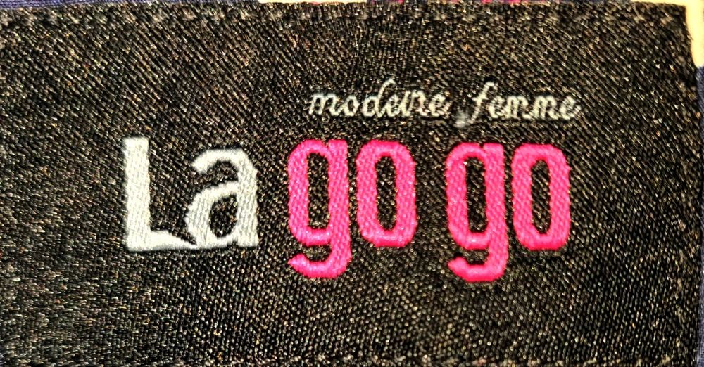 Kamizelka ze sztucznego futra w kolorze granatowym. La Go Go. 38.