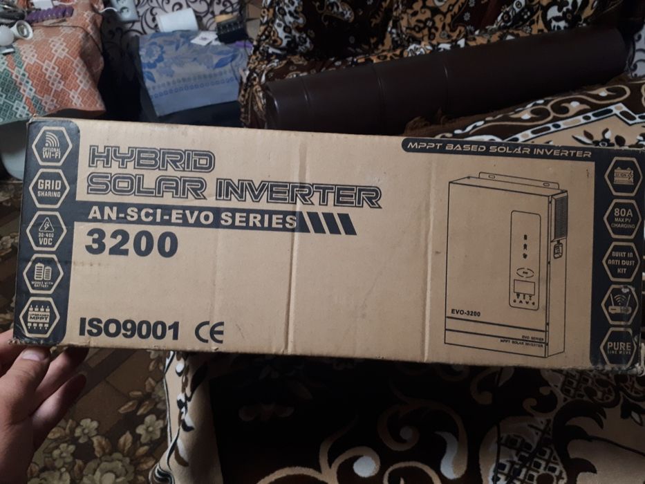 Гібридний інвертор 24v. anern 3200 evo