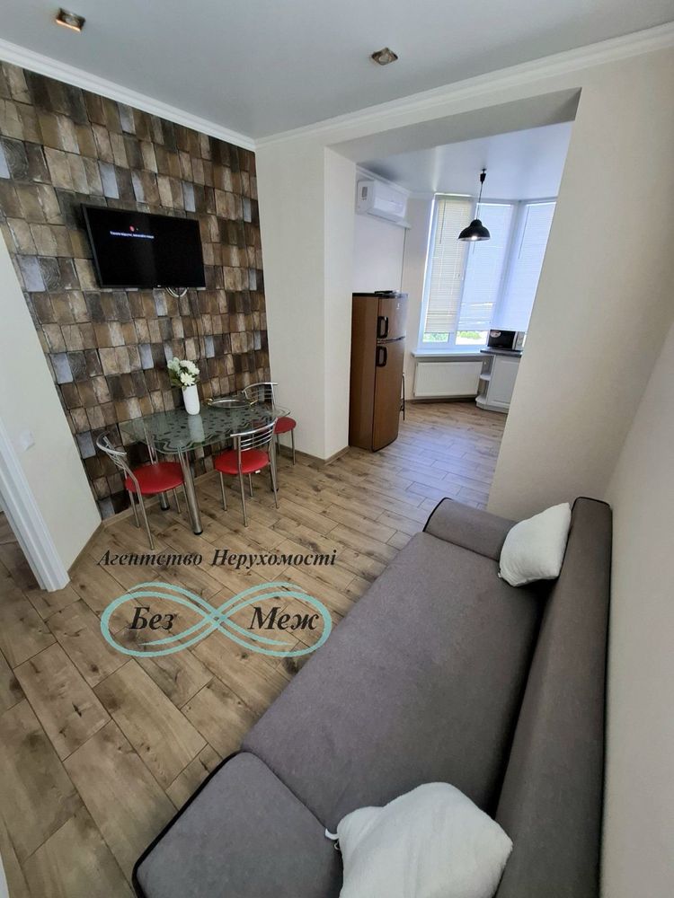 1к 40 кв м з ремонтом в центрі ЖК Софія вул.Братська 12