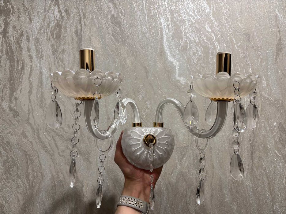 Якісне елегантне, класичне бра зі скла ти кришталиків на 2 лампочки