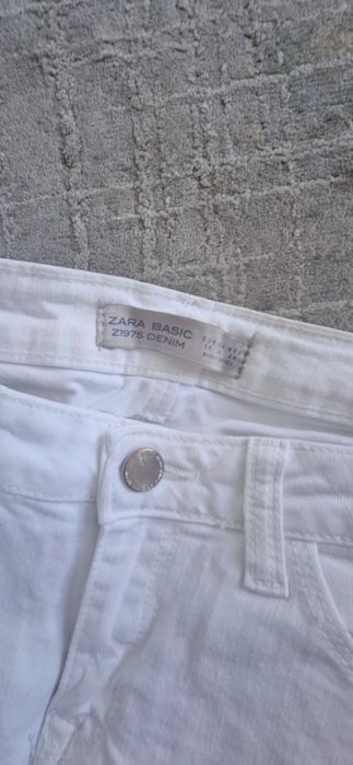 Białe spodnie Zara r. 36