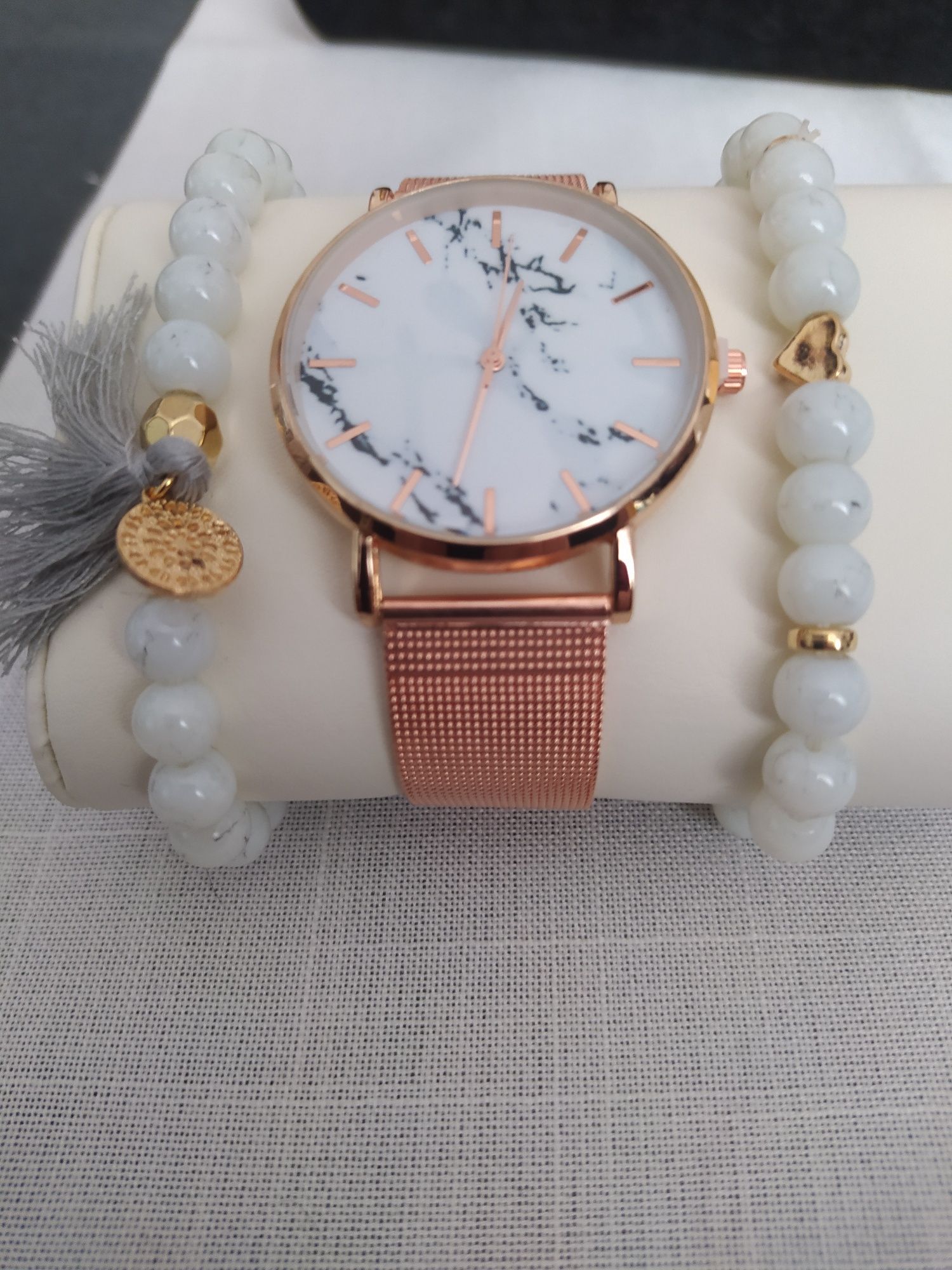 Biżuteria damska komplet zegarek i bransoletki