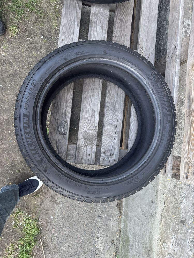 Шини michelin зимові 235 45 18 x-ice snow , пробіг 3т км