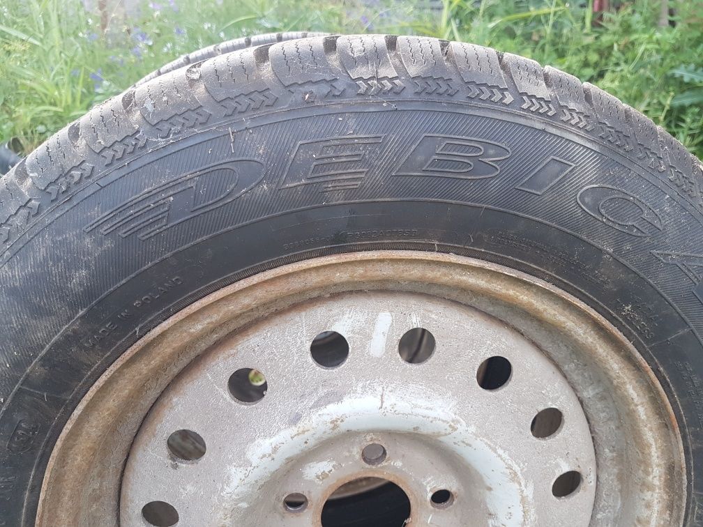 Продам резину 195*65*R15