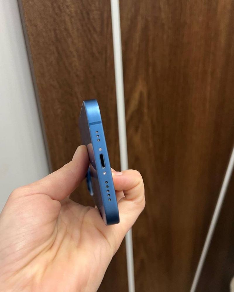 iPhone 13 Blue ( новий )