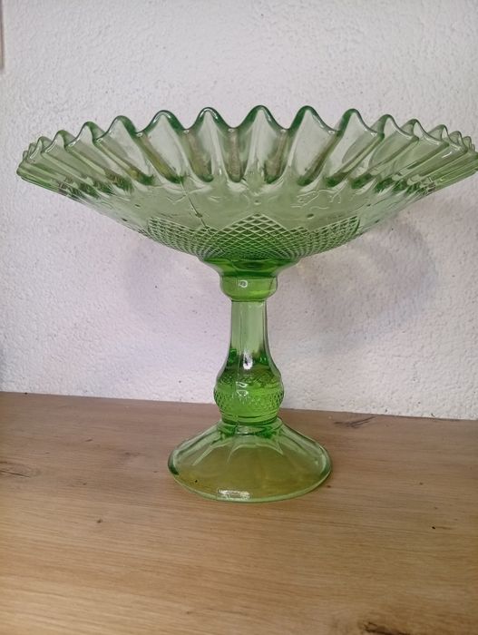 Patera zielona z czasuw PRL nie uszkodzona