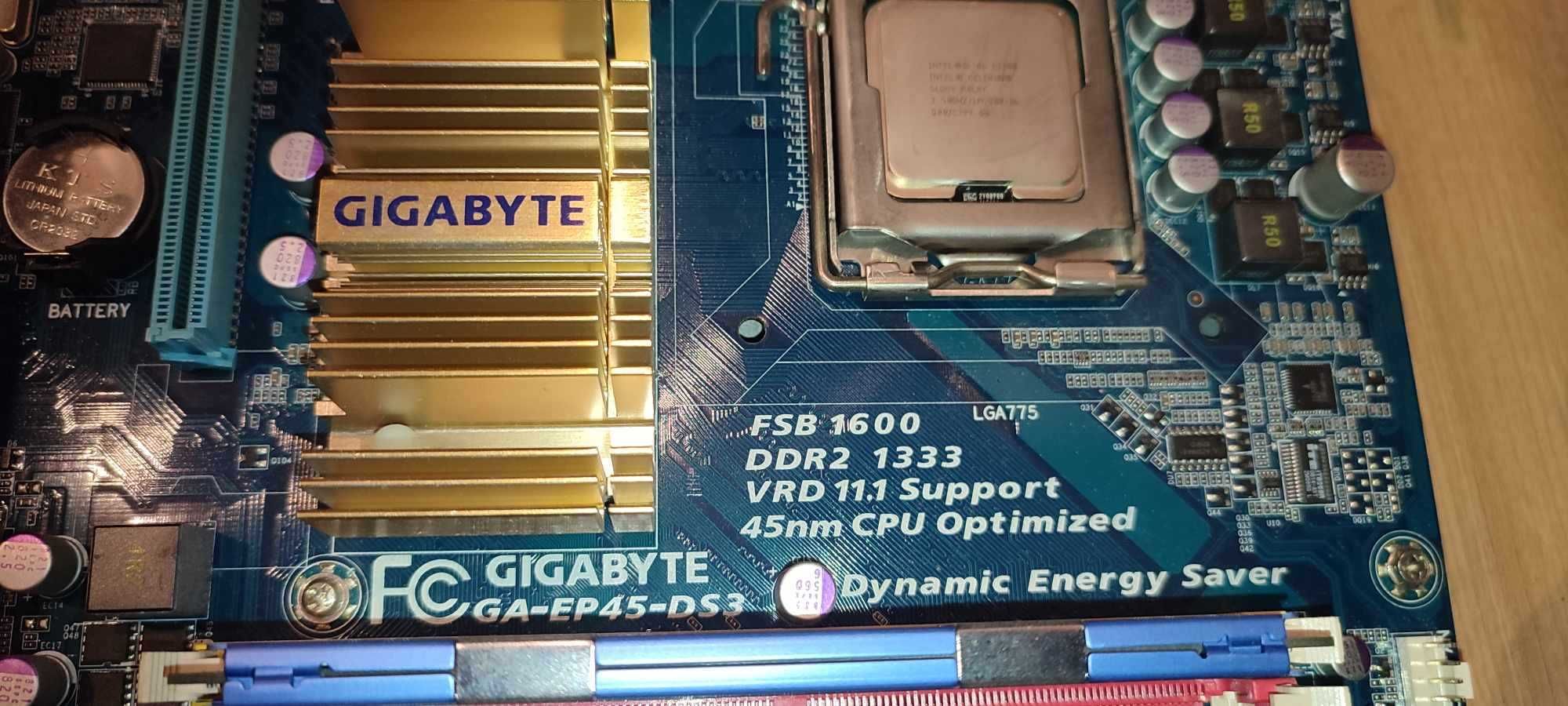 Gigabyte GA-EP45-DS3 LGA775