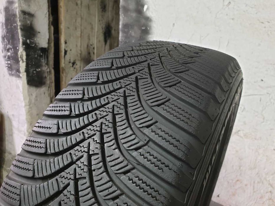Opona pojedynka zimowa 205/55R16 6,5mm Hankook Winter I'cept RS2 2021r