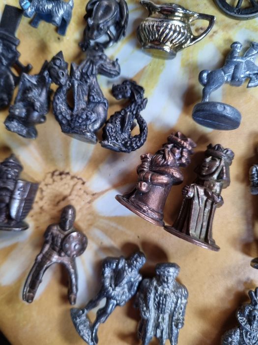 23 metalowe figurki żołnierzyki, król, armata, smok inne
