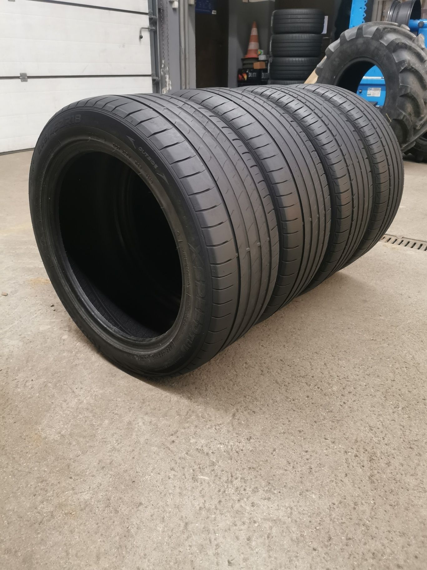 Komplet opon 255/45R18 103W Tourador  XSpeed Tu1