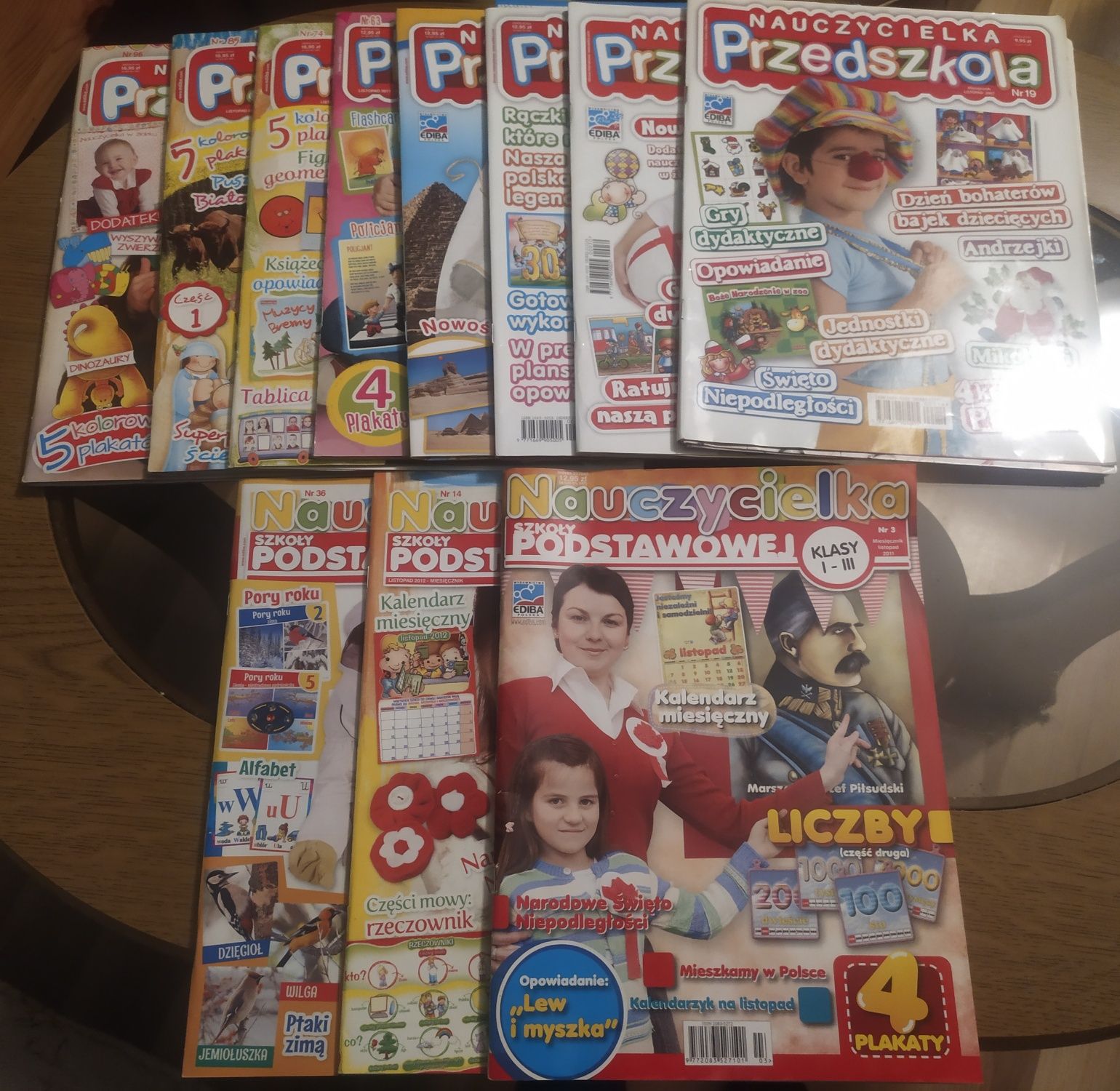 Nauczycielka przedszkola Nauczycielka szkoły podst. Listopad 11 sztuk