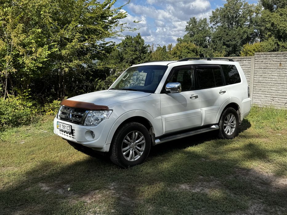 MITSUBISHI Pajero 2012 3.2 дизель 1 хозяин