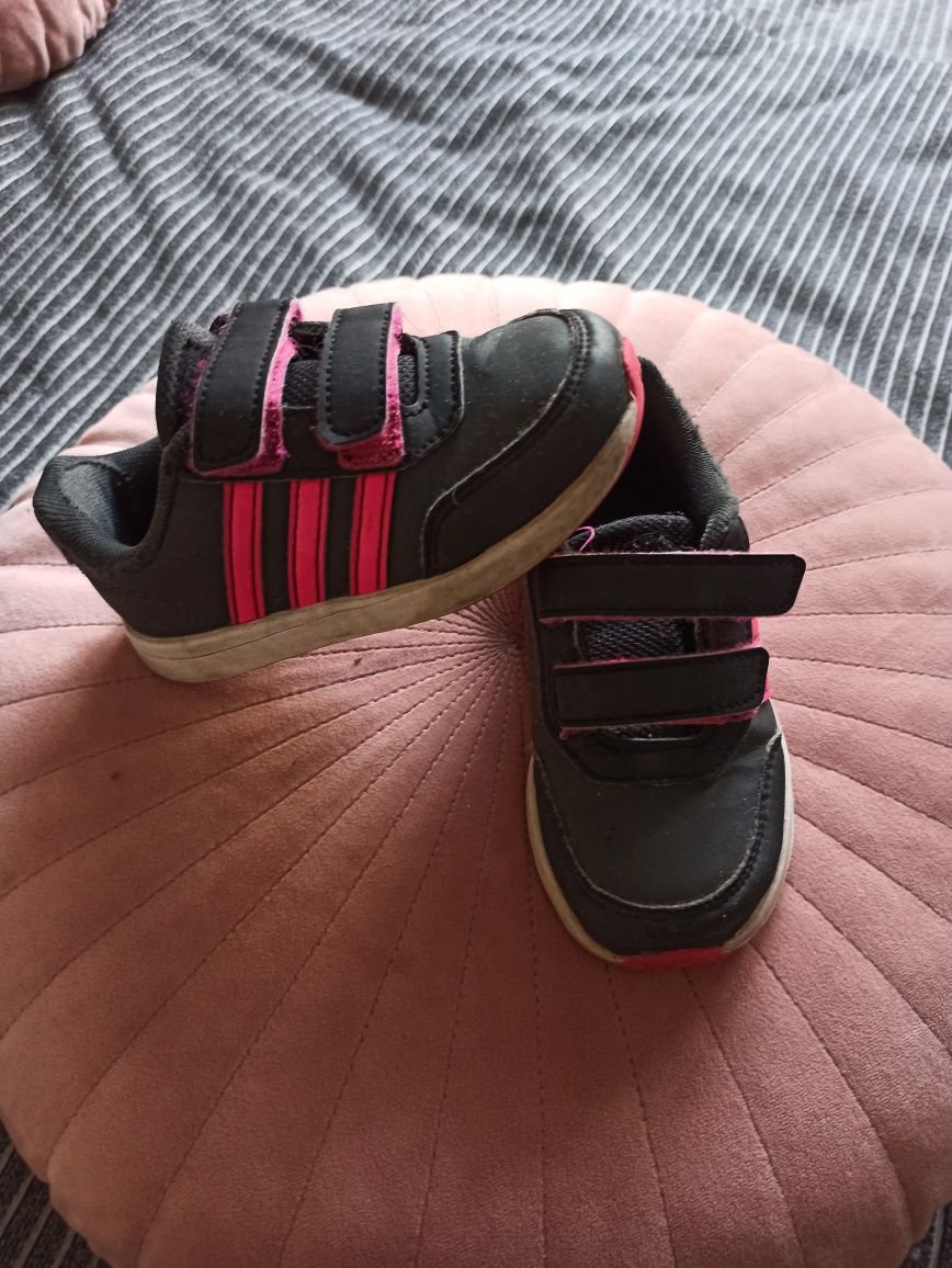 Buty adidas dziecięce