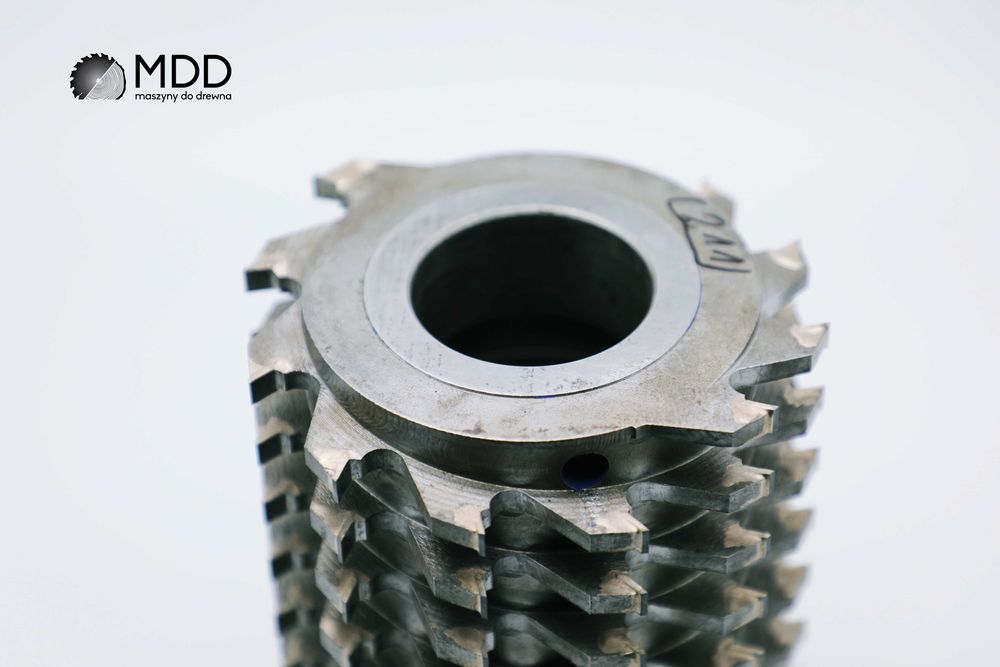 A211. Głowica stalowa 125x180x50 jeżowa