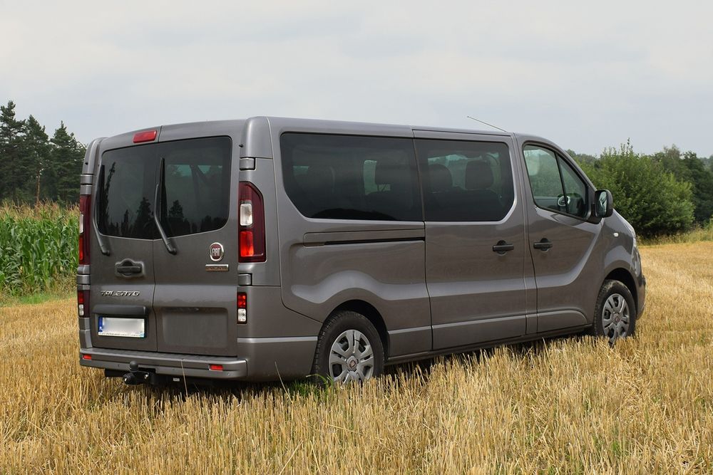 Wynajem busów i przewóz osób dodatkowo przeprowadzki do 3,5 tony