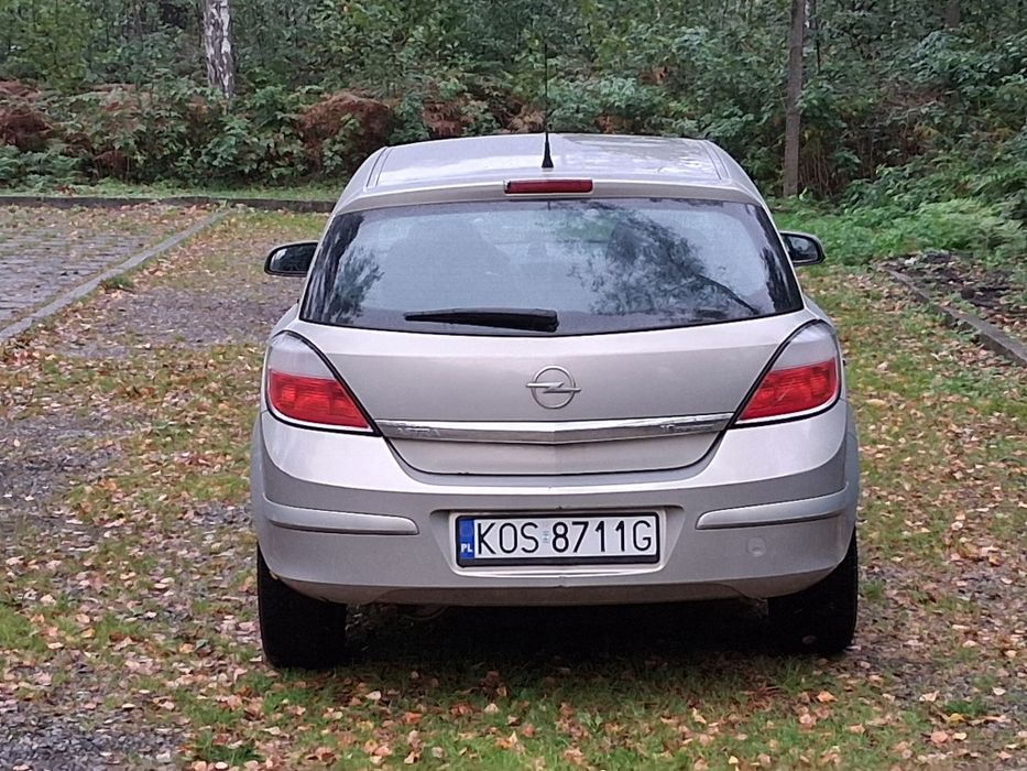 Opel Astra H 2005 1.6 benzyna