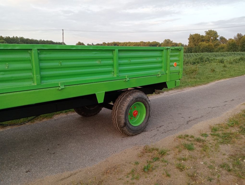 Przyczepa jednoosiowa wywrotka do tyłu