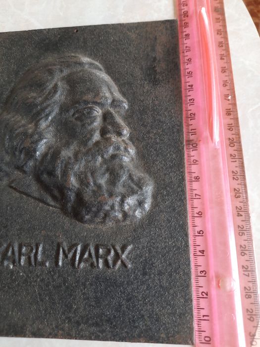 Мідна ступка з пестиком.