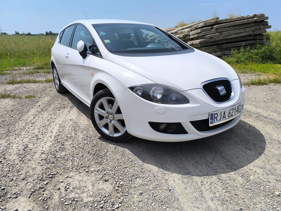 Seat Leon Pierwszy właściciel w Polsce , Skóra,ALU, Tempomat, Podgrzewane forele