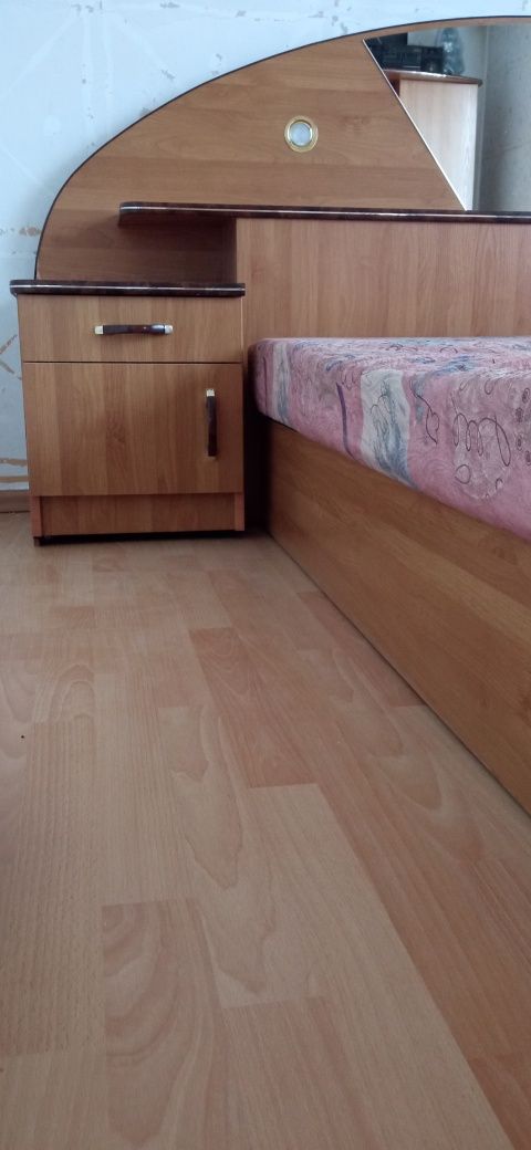 Oddam za darmo sypialnie z szafą