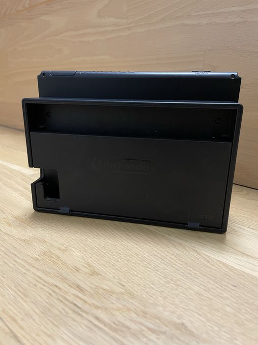 Нінтендо світч.