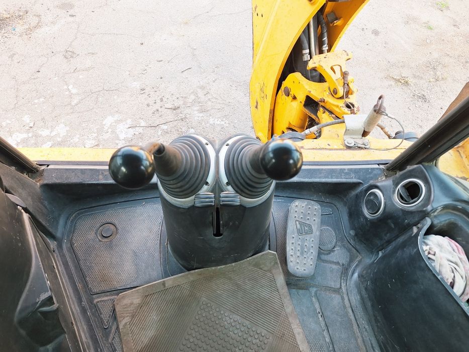 JCB 3CX экскаватор продам