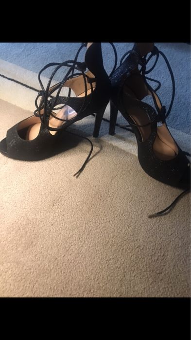 Botim salto alto e sapato alto e sapato raso