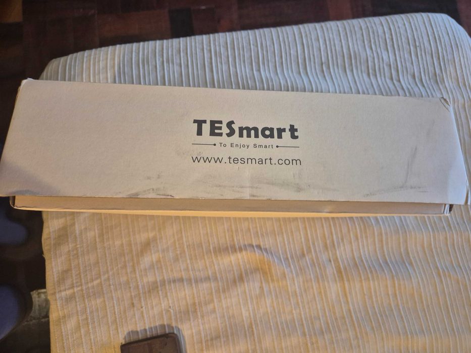 KVM Switch TESmart 4 PC to 2 Monitors ( ‎HKS0402A2U-EUBK )