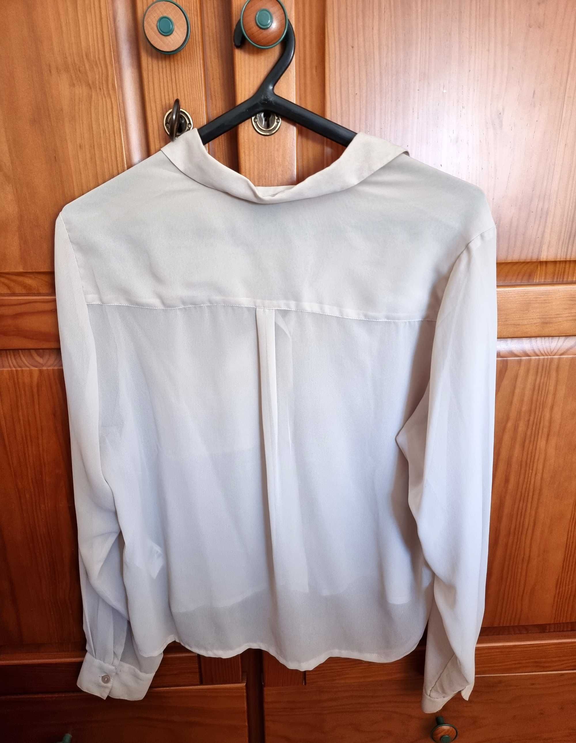 Camisa bege escura /acastanhada com transparência H&M, tamanho 34