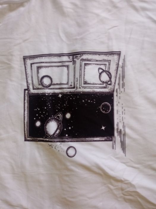 Biała bluzka z nadrukiem