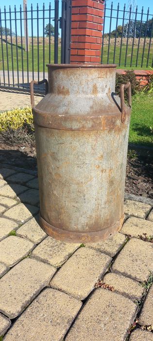 Stara kanka na mleko kanka metalowa 20 l design ogród altana