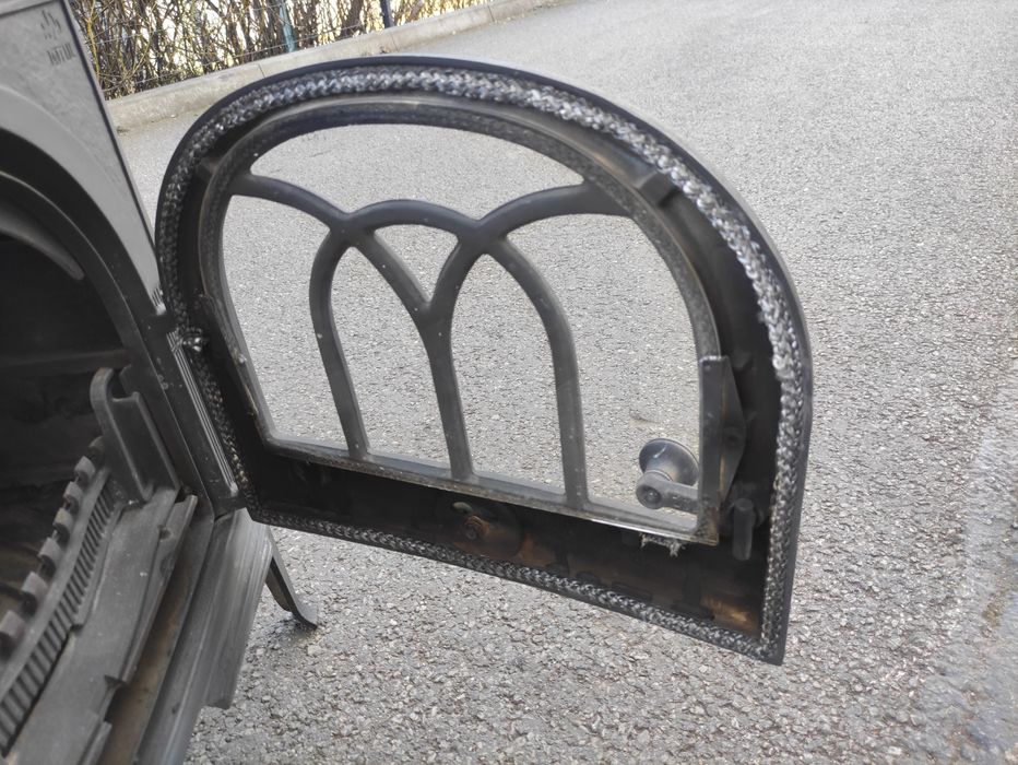 Kominek żeliwny Jotul 8