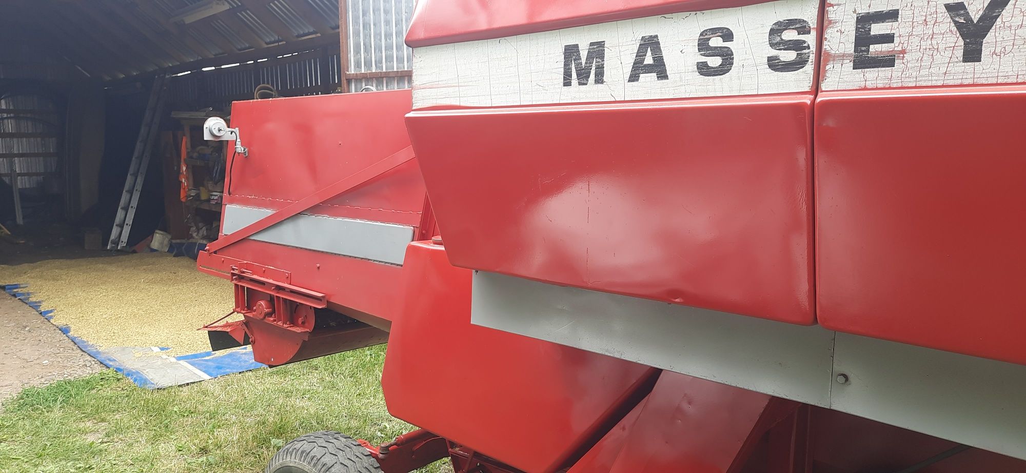 Massey Ferguson 307