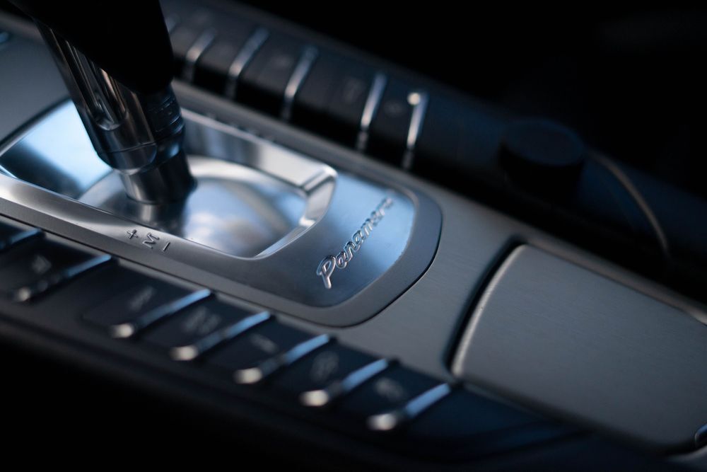 Porsche Panamera 4S 2011