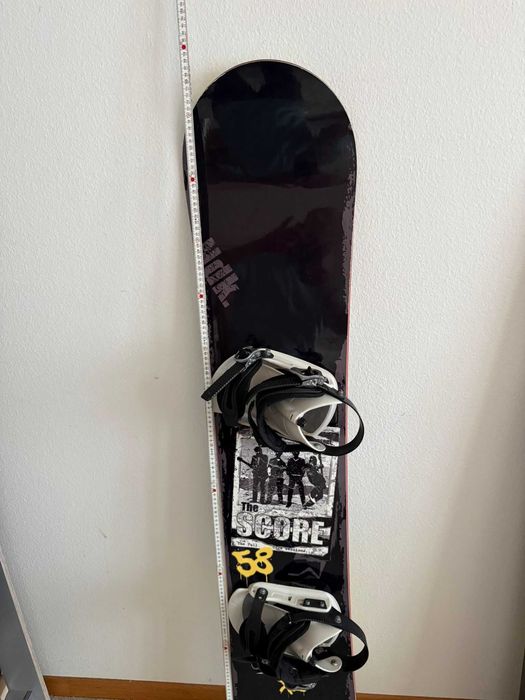 Deska snowboardowa Nidecker 158 cm z wiązaniami, stan bdb